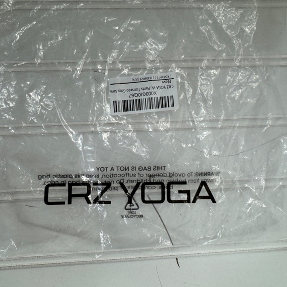 NWT CRZ Yoga Workout Capris US Small Tornado Grey - Picture 4 of 6